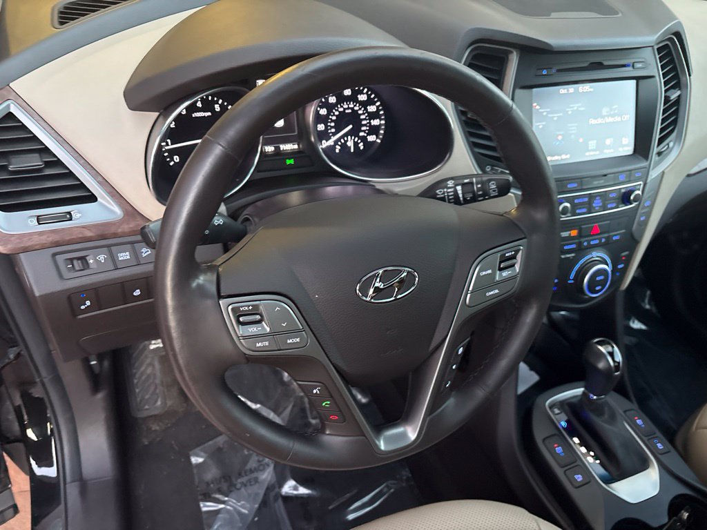 Used 2018 Hyundai Santa Fe Sport w/ 2.4L Tech Package 04 AWD/4WD image 15