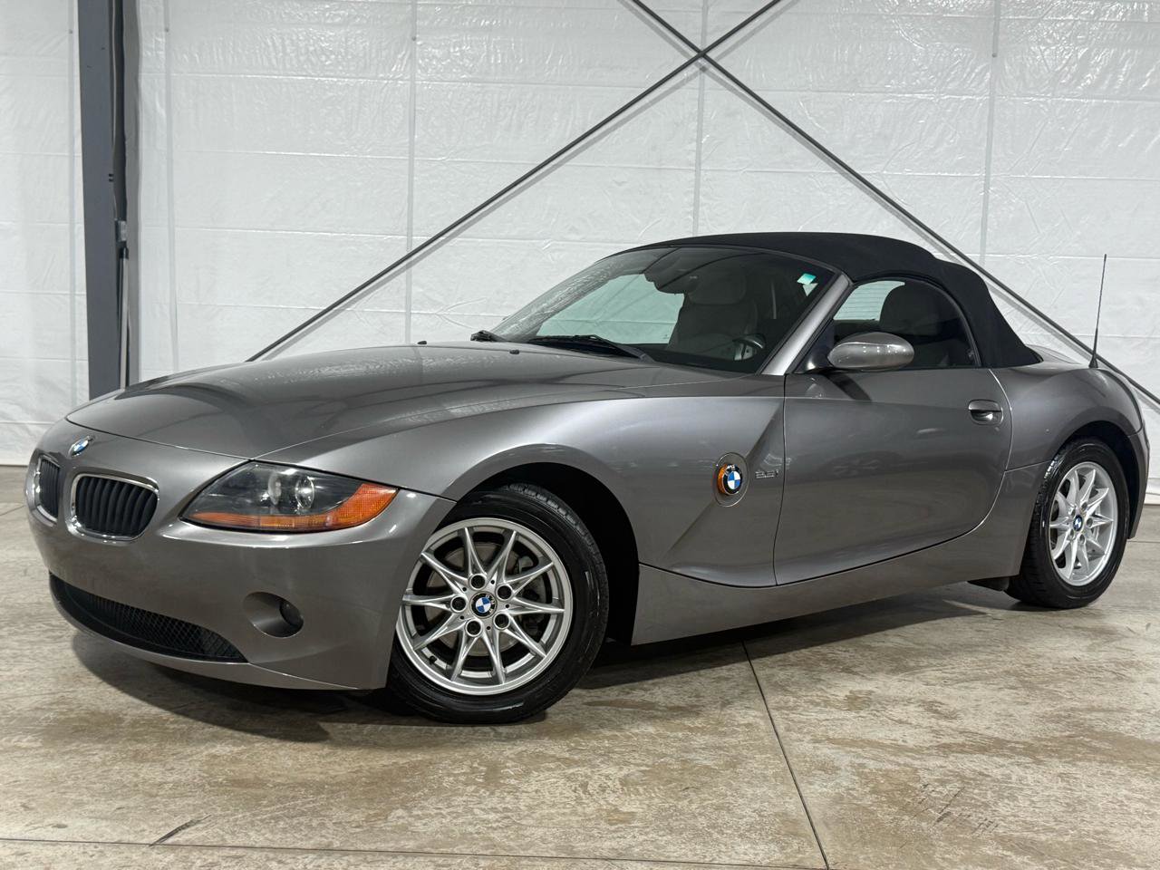 Used 2003 BMW Z4 2.5i RWD image 6