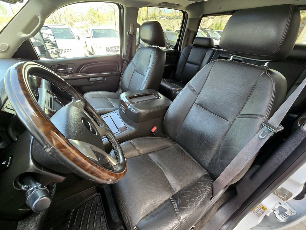 Used 2013 GMC Sierra 3500 Denali image 27