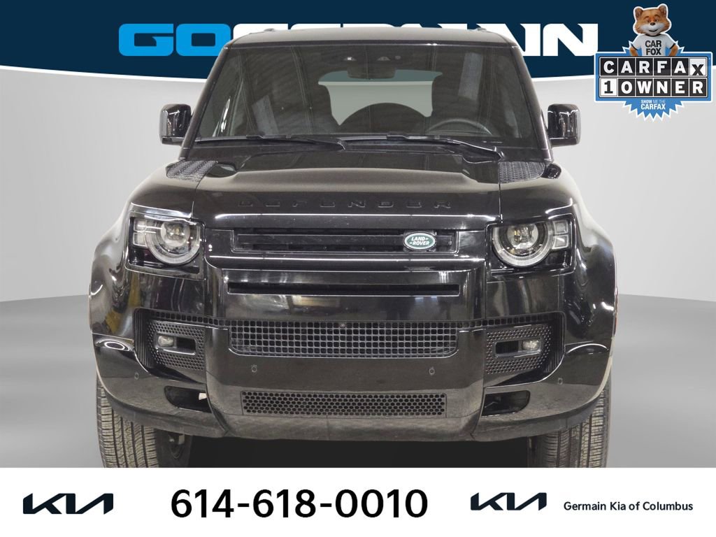 Used 2025 Land Rover Defender 110 X-Dynamic SE image 2