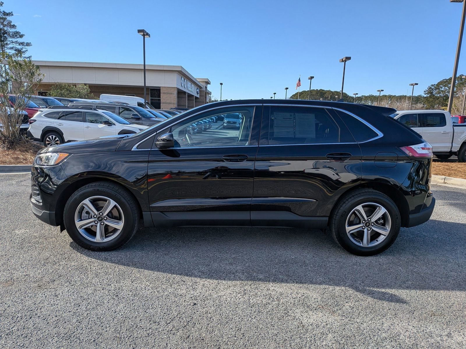 Certified 2024 Ford Edge SEL w/ Convenience Package image 7