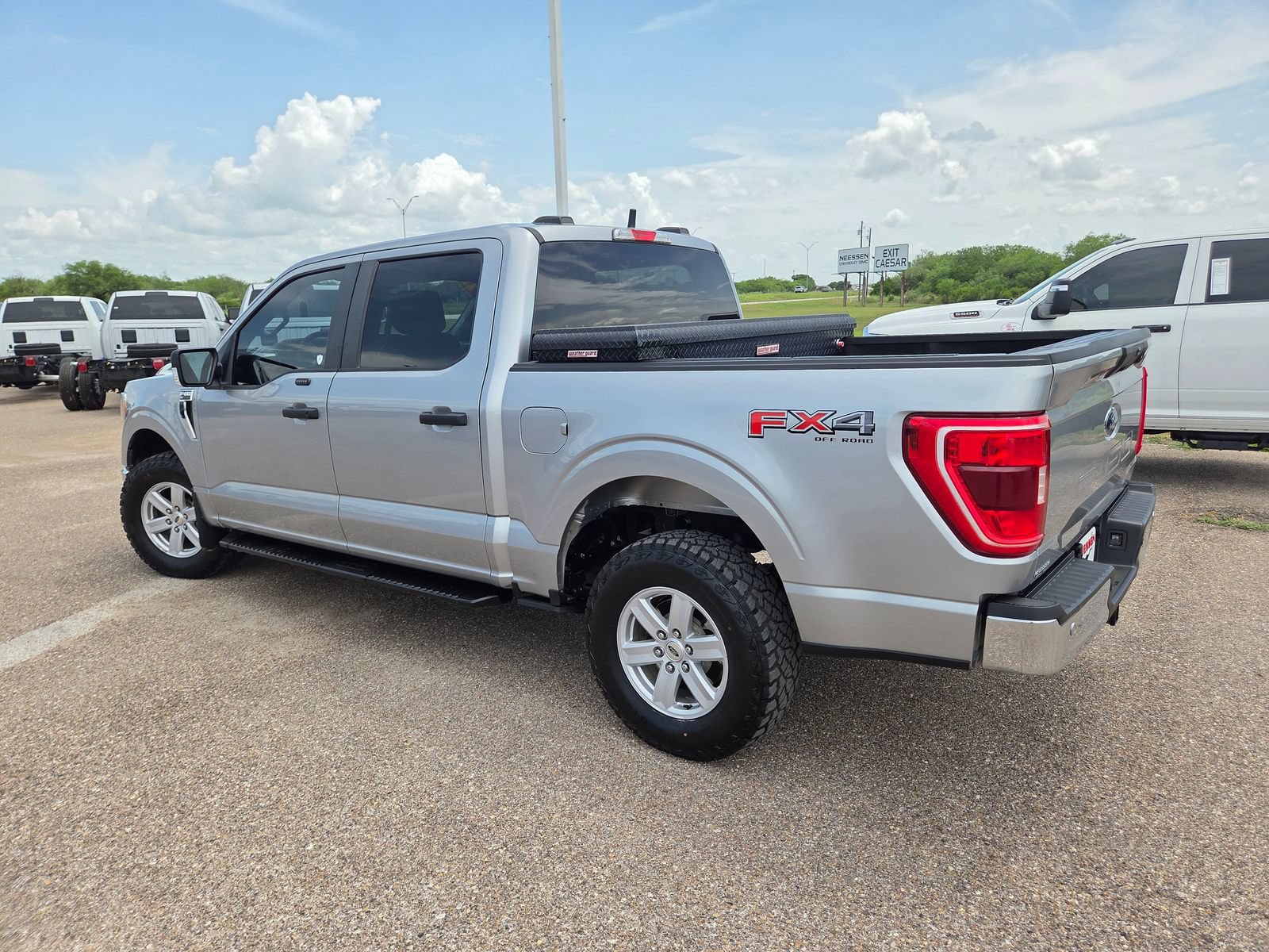 Used 2021 Ford F150 XLT w/ Trailer Tow Package AWD/4WD image 7