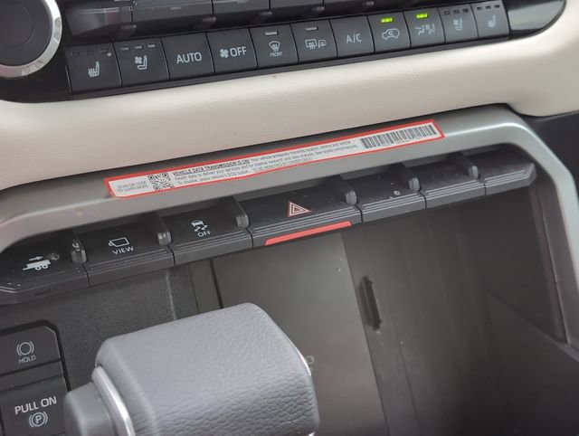 Used 2025 Toyota Sequoia Capstone image 17