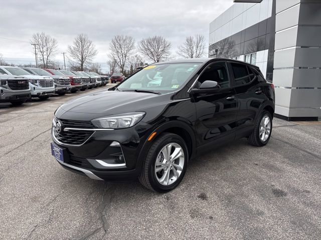 Used 2023 Buick Encore GX Preferred w/ Cold Weather Comfort Package image 3