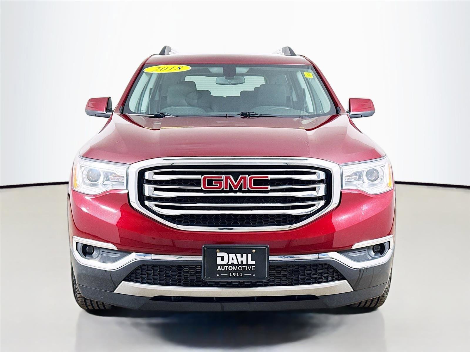 Used 2018 GMC Acadia SLE w/ Driver Alert Package I AWD/4WD image 3