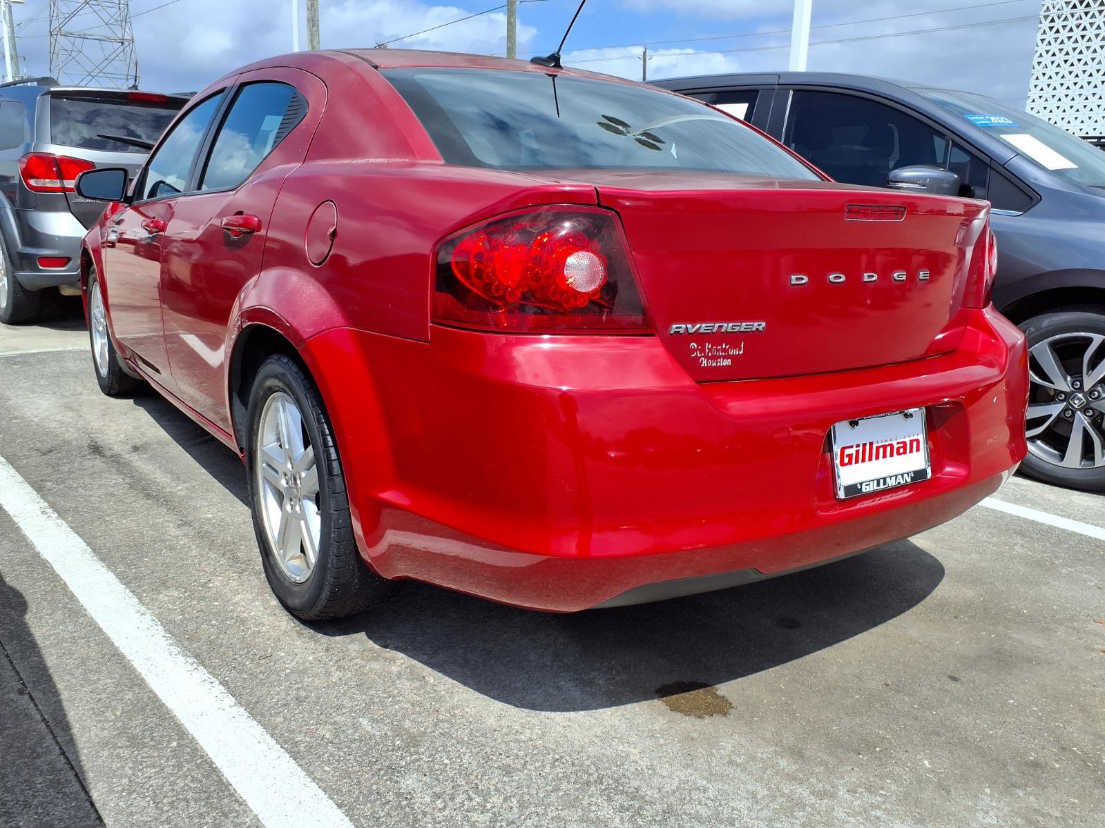 Used 2012 Dodge Avenger SXT image 3