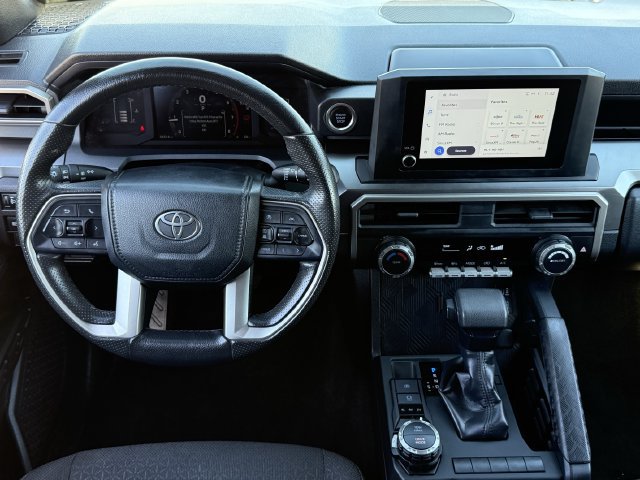 Used 2025 Toyota 4Runner SR5 AWD/4WD image 11