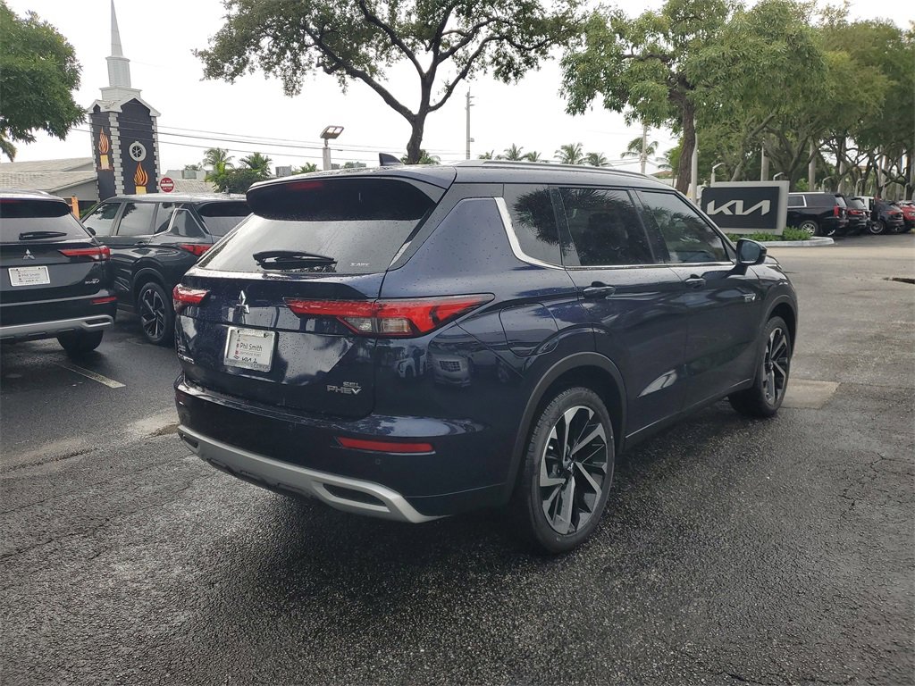New 2025 Mitsubishi Outlander SEL image 4