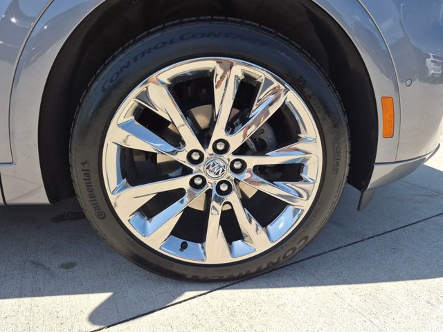Used 2022 Buick Envision Avenir w/ Technology Package II FWD image 24