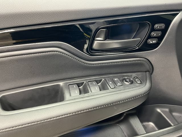 New 2026 Honda Odyssey Touring image 12