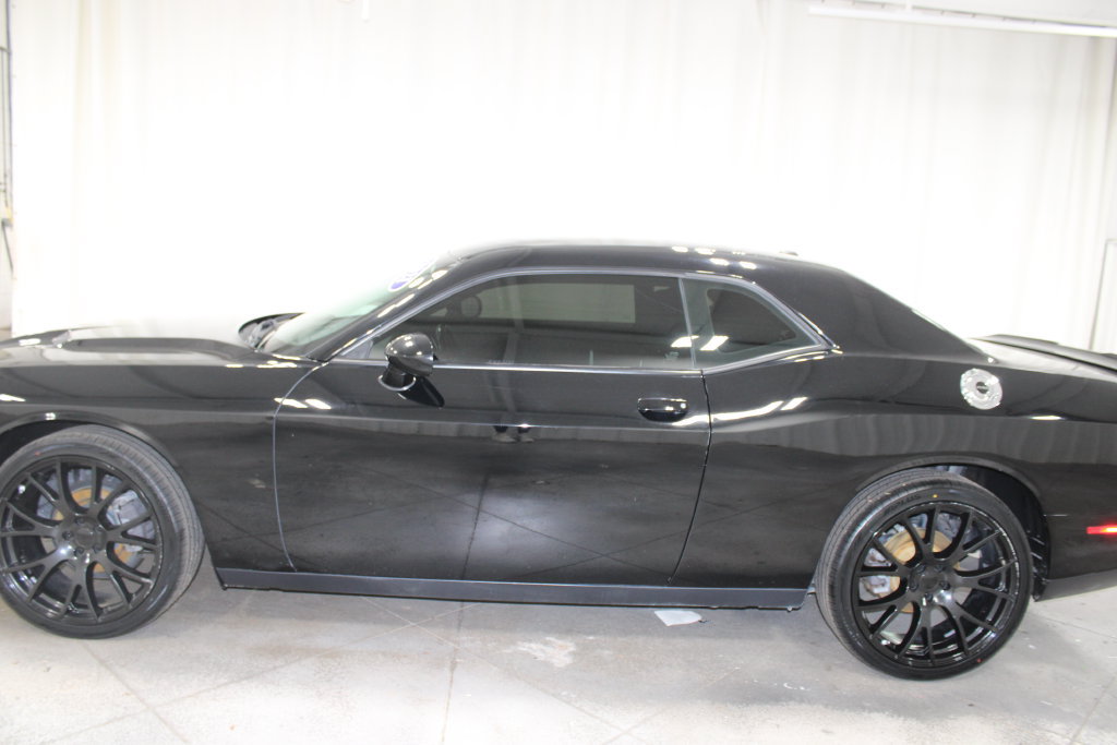 Used 2021 Dodge Challenger SXT RWD image 6