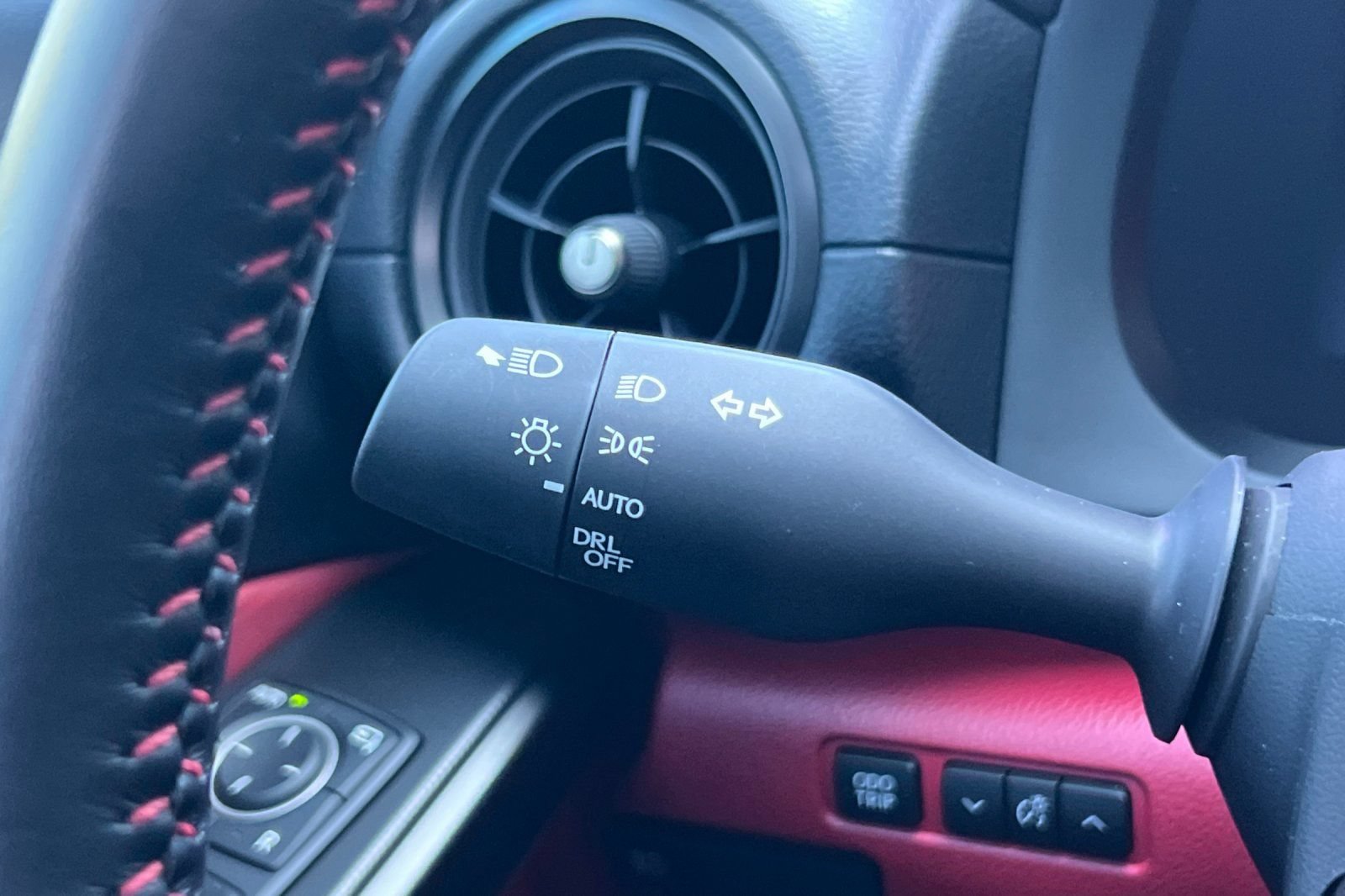 Used 2025 Lexus IS 350 F Sport RWD image 37
