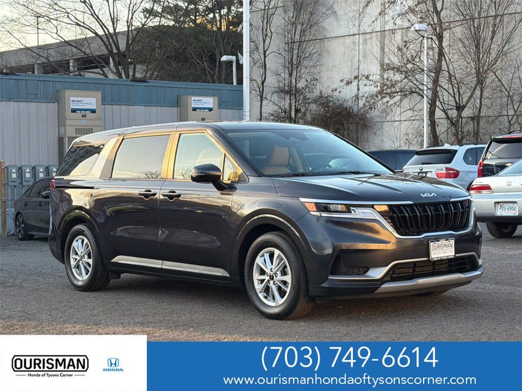 Used 2023 Kia Carnival LX