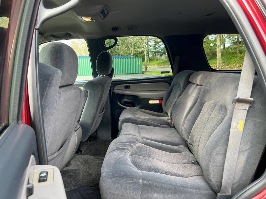 Used 2002 Chevrolet Tahoe LS w/ 3rd Row Seat Pkg image 14
