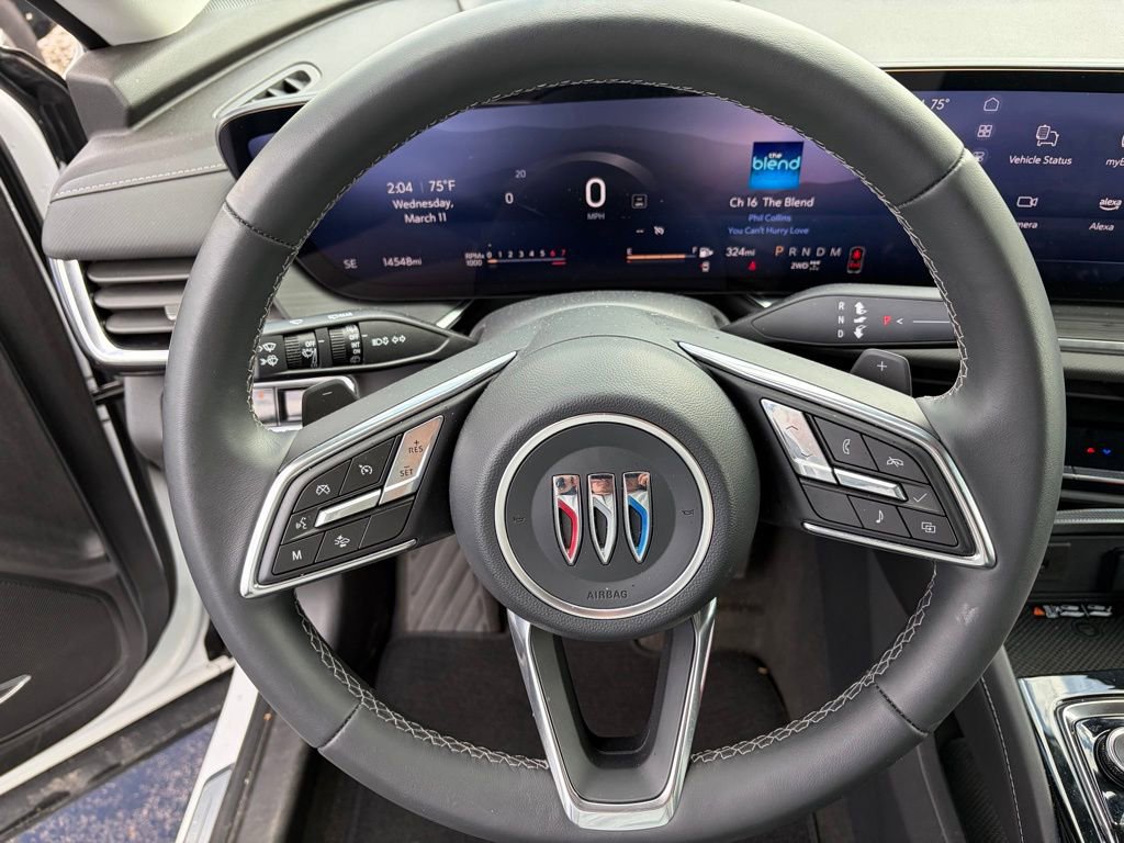 Used 2025 Buick Envision Preferred image 12