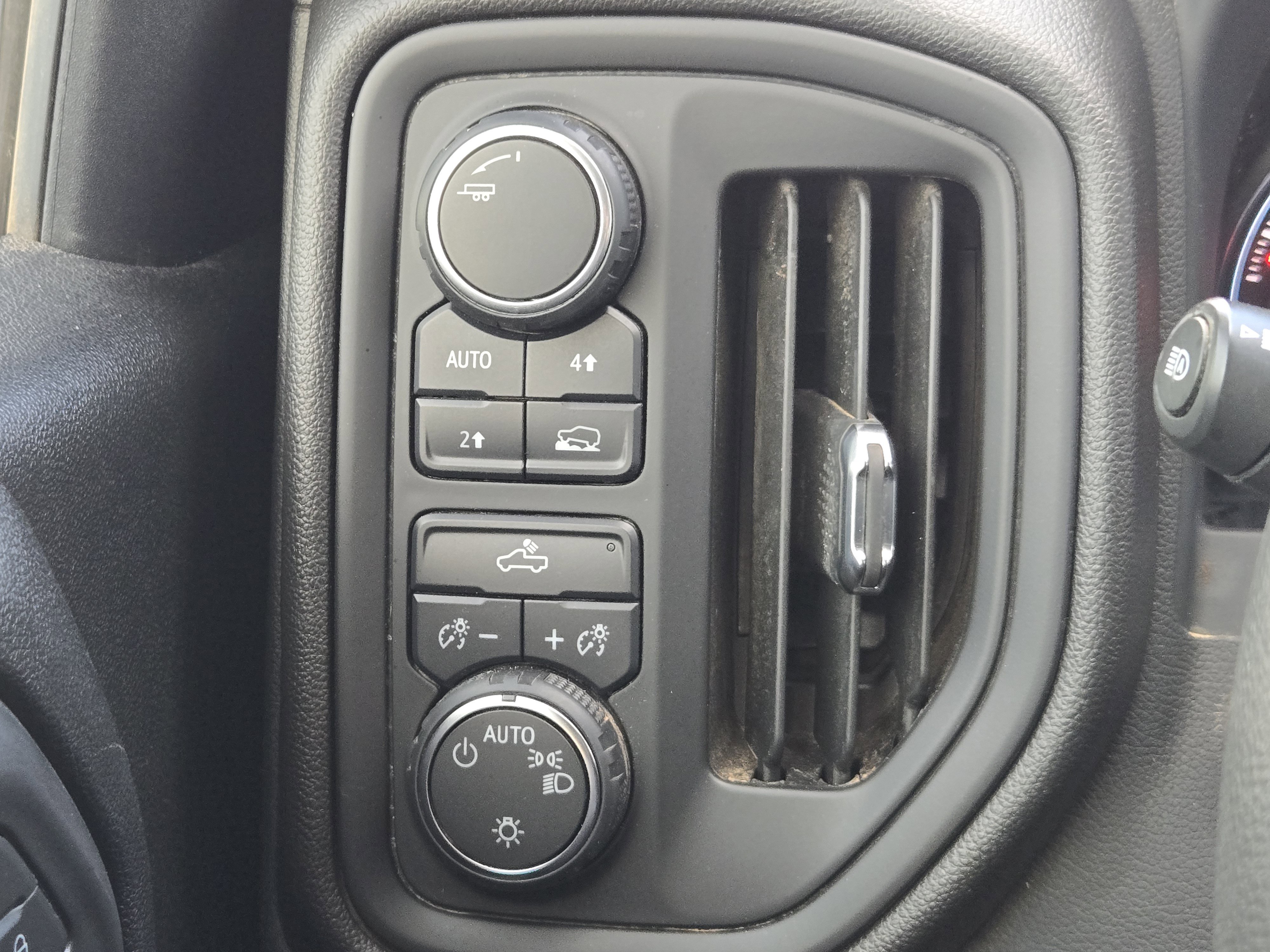 Used 2023 Chevrolet Silverado 1500 W/T w/ WT Value Package image 26