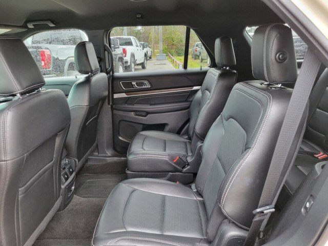 Used 2018 Ford Explorer Limited image 10