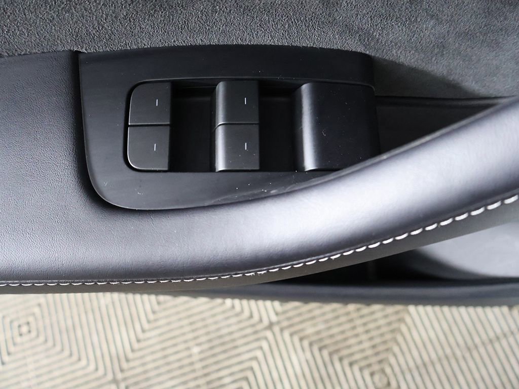 Used 2023 Tesla Model 3 Performance AWD/4WD image 37