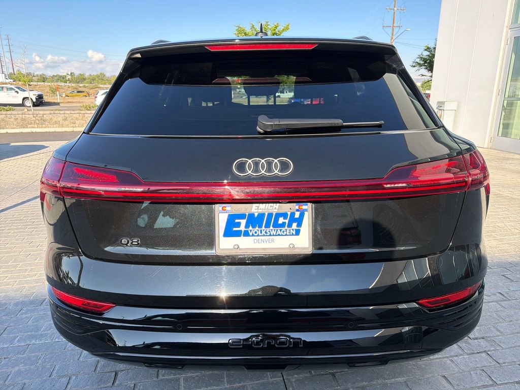 Used 2024 Audi Q8 e-tron Premium Plus AWD/4WD image 4