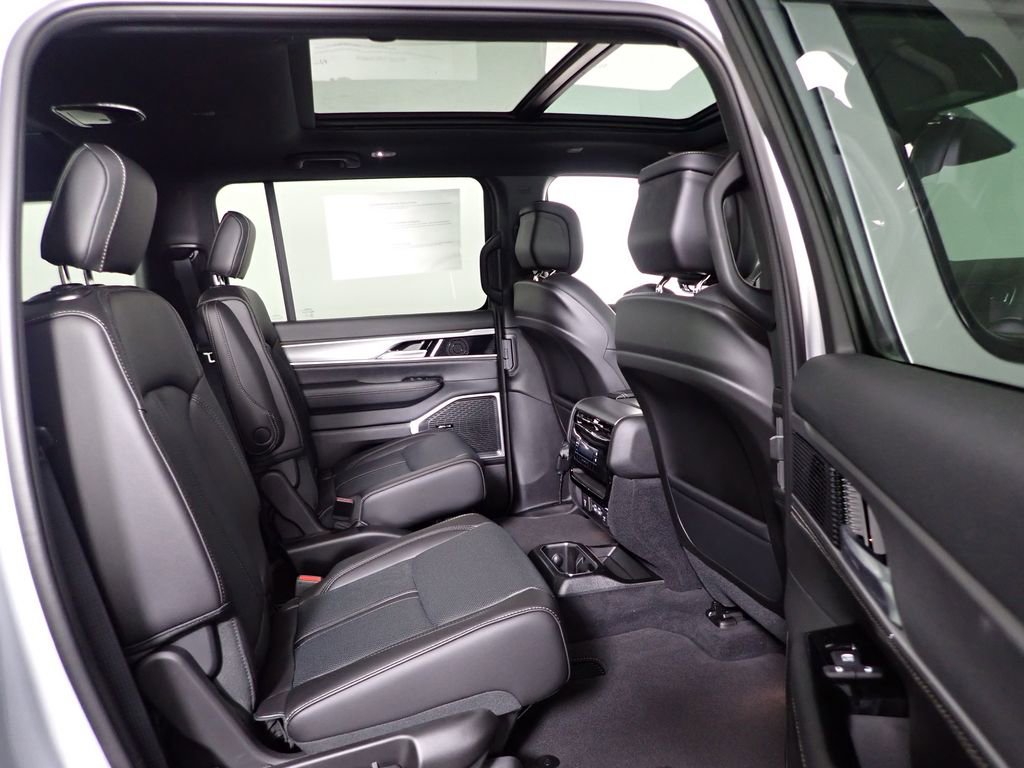 New 2026 Jeep Grand Wagoneer 4WD w/ Quick Order Packge 29V Upland image 43