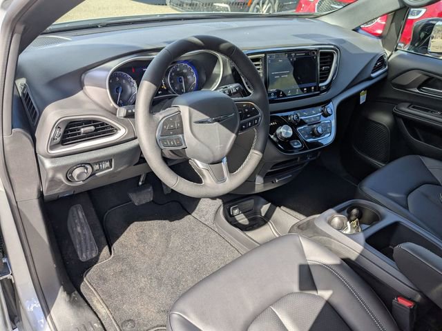 New 2026 Chrysler Voyager LX image 24