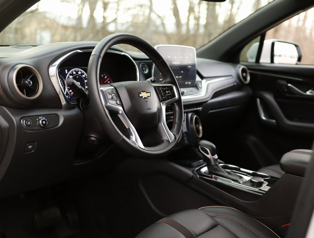 Used 2023 Chevrolet Blazer Premier w/ Enhanced Convenience Package image 9