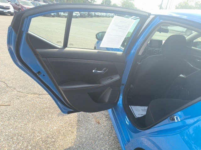 Used 2022 Nissan Sentra SR image 12