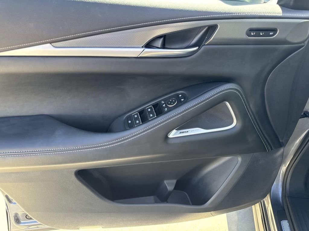 Certified 2025 INFINITI QX60 Luxe image 15