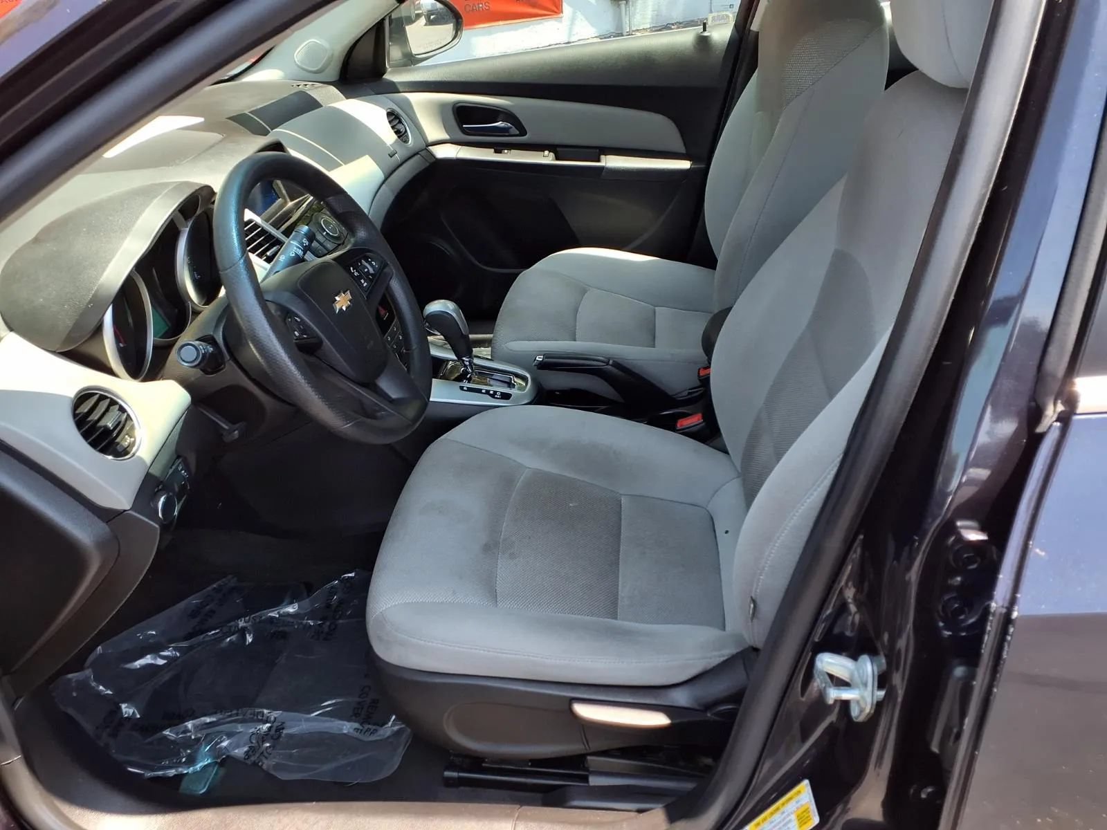 Used 2015 Chevrolet Cruze LT FWD image 15