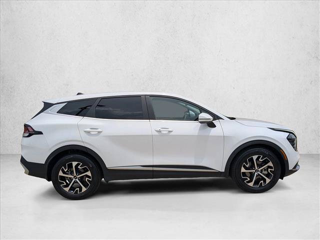 Used 2024 Kia Sportage EX FWD image 4