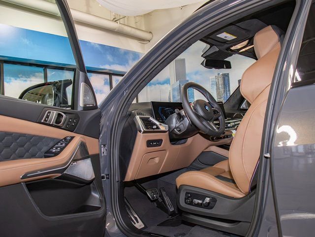 New 2026 BMW X5 M Competition w/ Executive Package AWD/4WD image 13