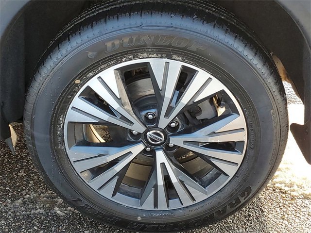 Used 2021 Nissan Rogue SV w/ Premium Package image 31