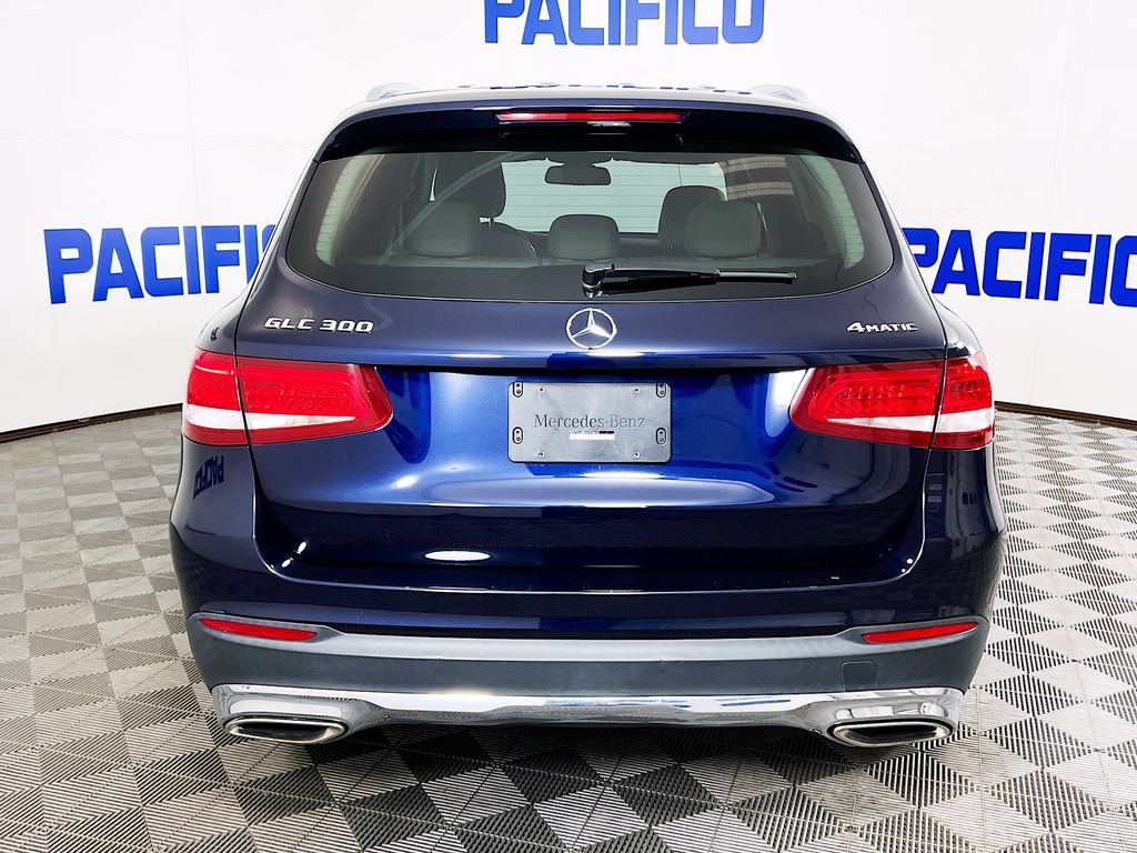 Used 2018 Mercedes-Benz GLC 300 4MATIC image 6