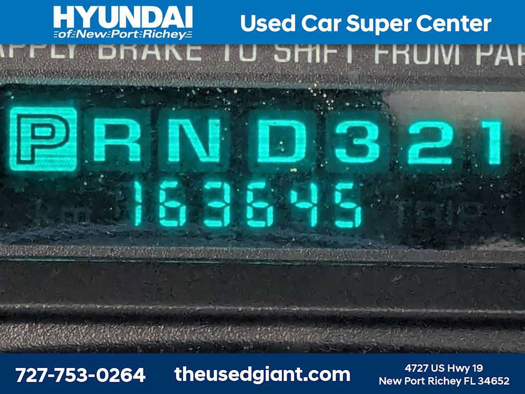 Used 2000 Chevrolet Monte Carlo LS w/ Preferred Equipment Group 1 FWD image 29