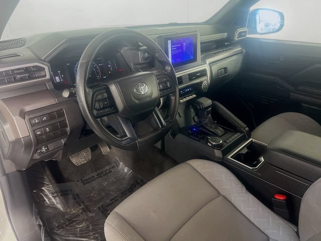 Used 2024 Toyota Tacoma SR5 AWD/4WD image 11