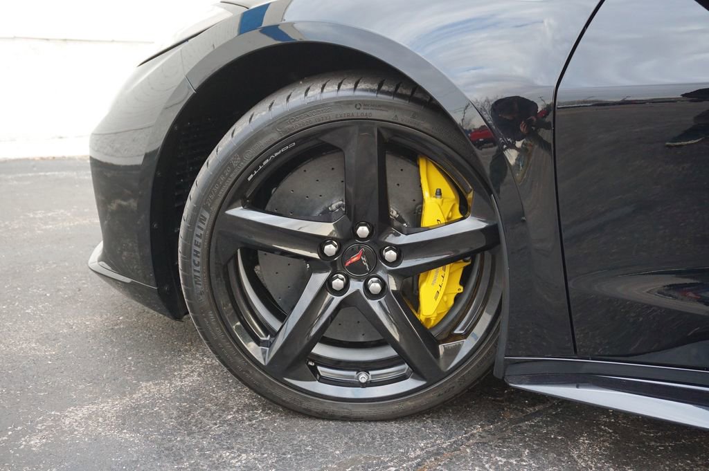 New 2025 Chevrolet Corvette E-Ray image 34