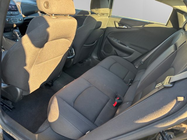 Used 2025 Chevrolet Malibu LT FWD image 13