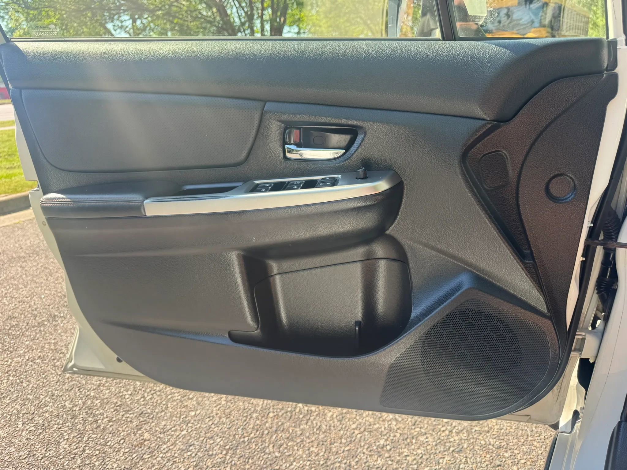 Used 2016 Subaru Crosstrek 2.0i Limited AWD/4WD image 10
