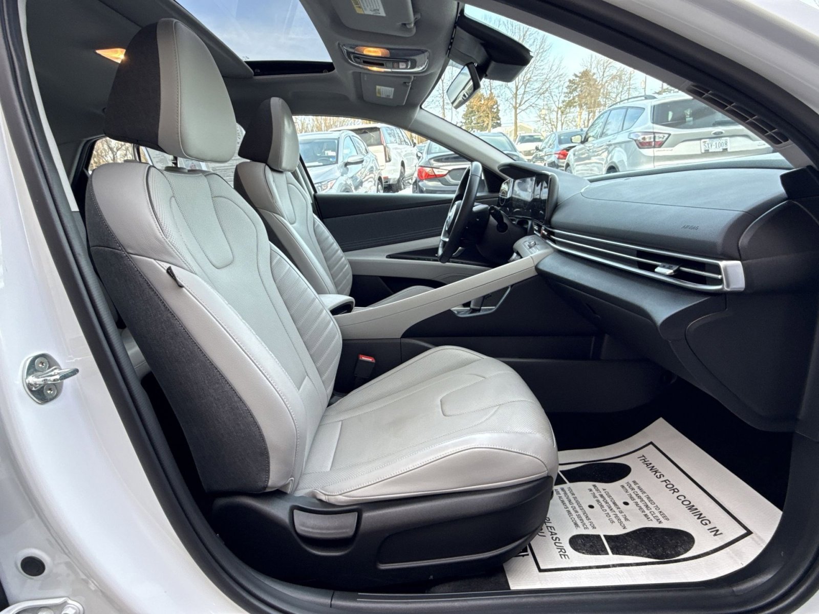 Certified 2023 Hyundai Elantra Limited image 24