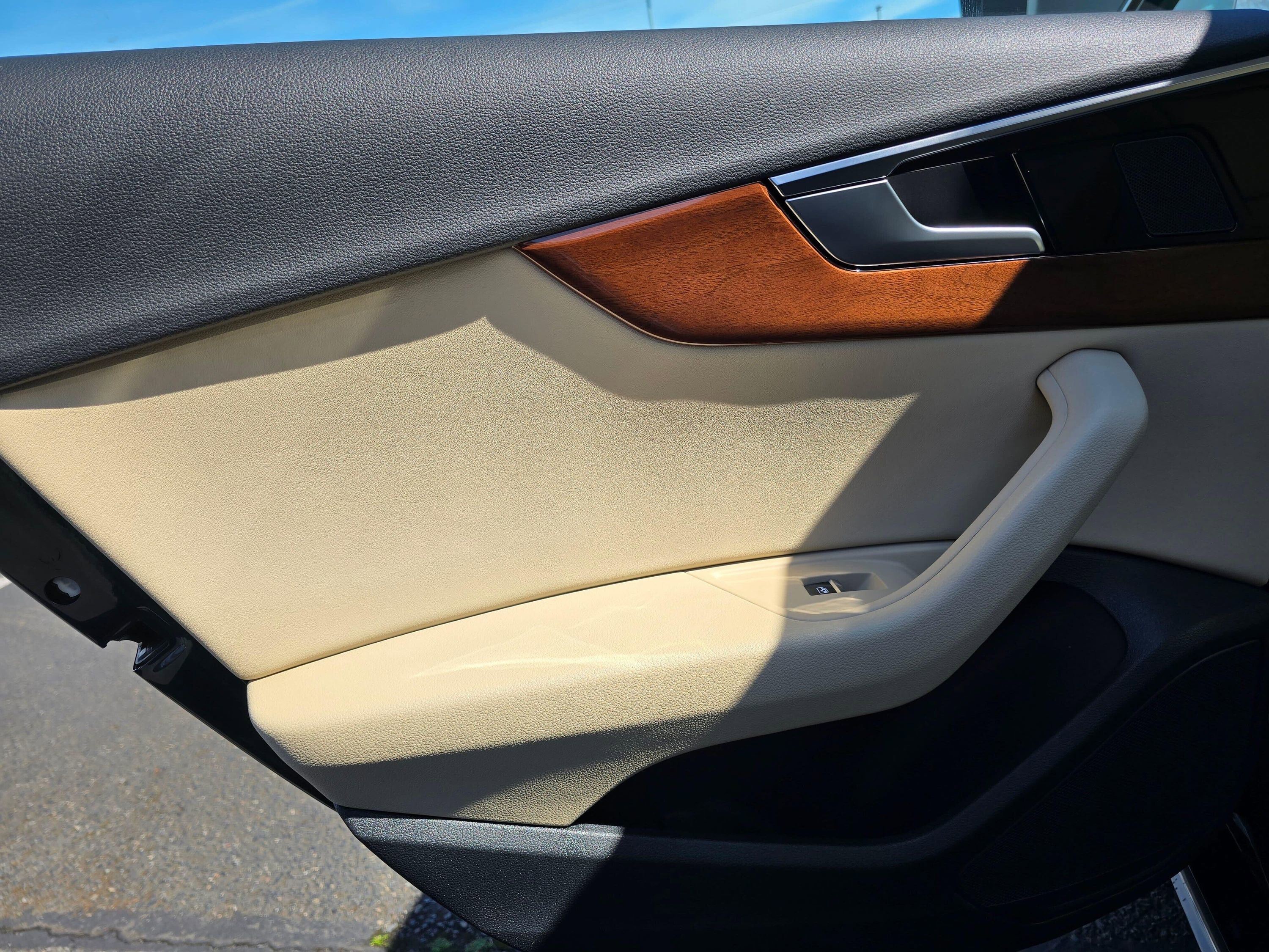 Used 2023 Audi A5 2.0T Premium w/ Convenience Package image 21