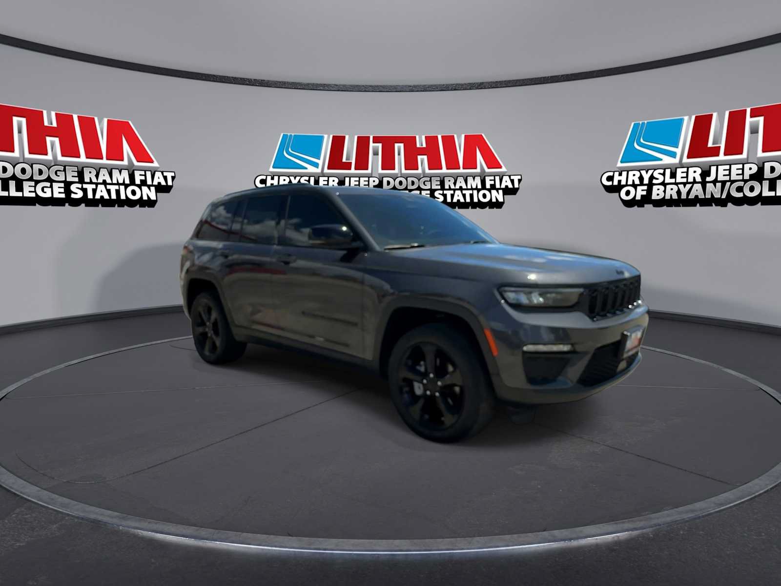 Used 2023 Jeep Grand Cherokee Limited w/ Black Appearance Package RWD image 2