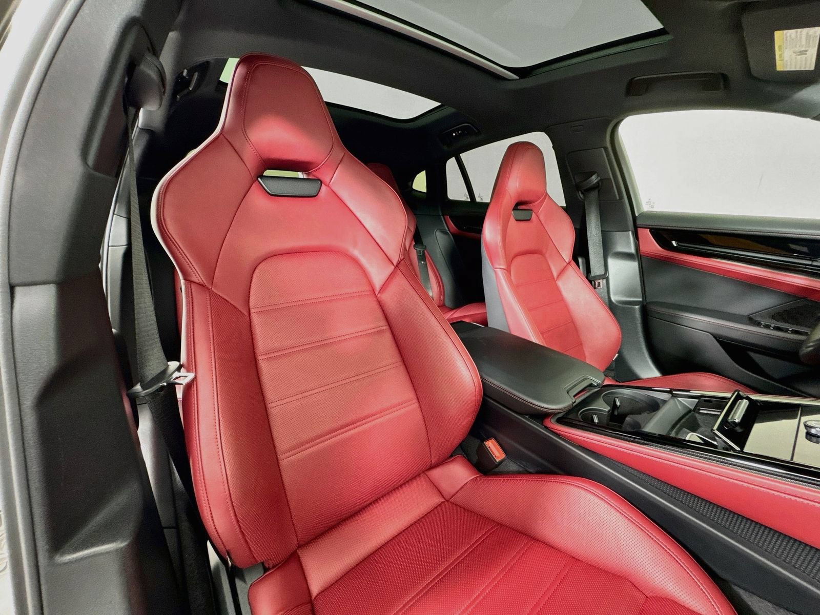 Used 2025 Porsche Panamera 4 AWD/4WD image 28