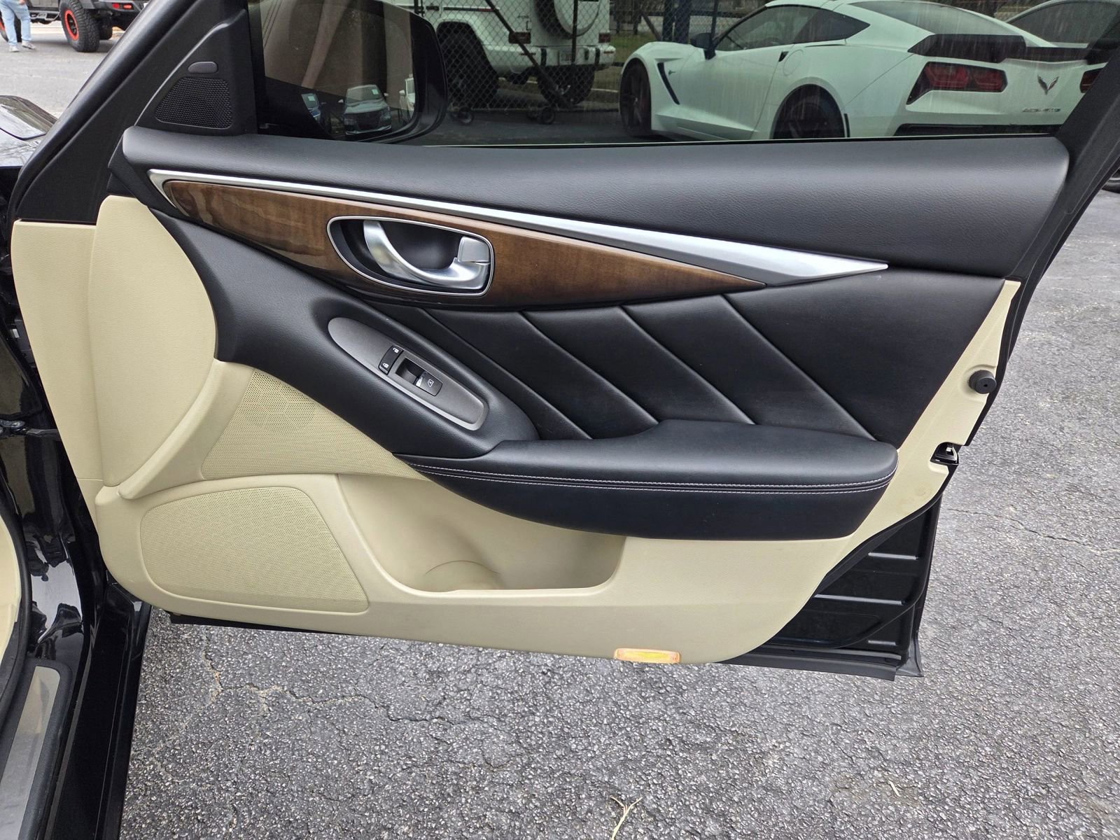 Used 2018 INFINITI Q50 Luxe w/ Essential Package (3.0T Luxe) image 23