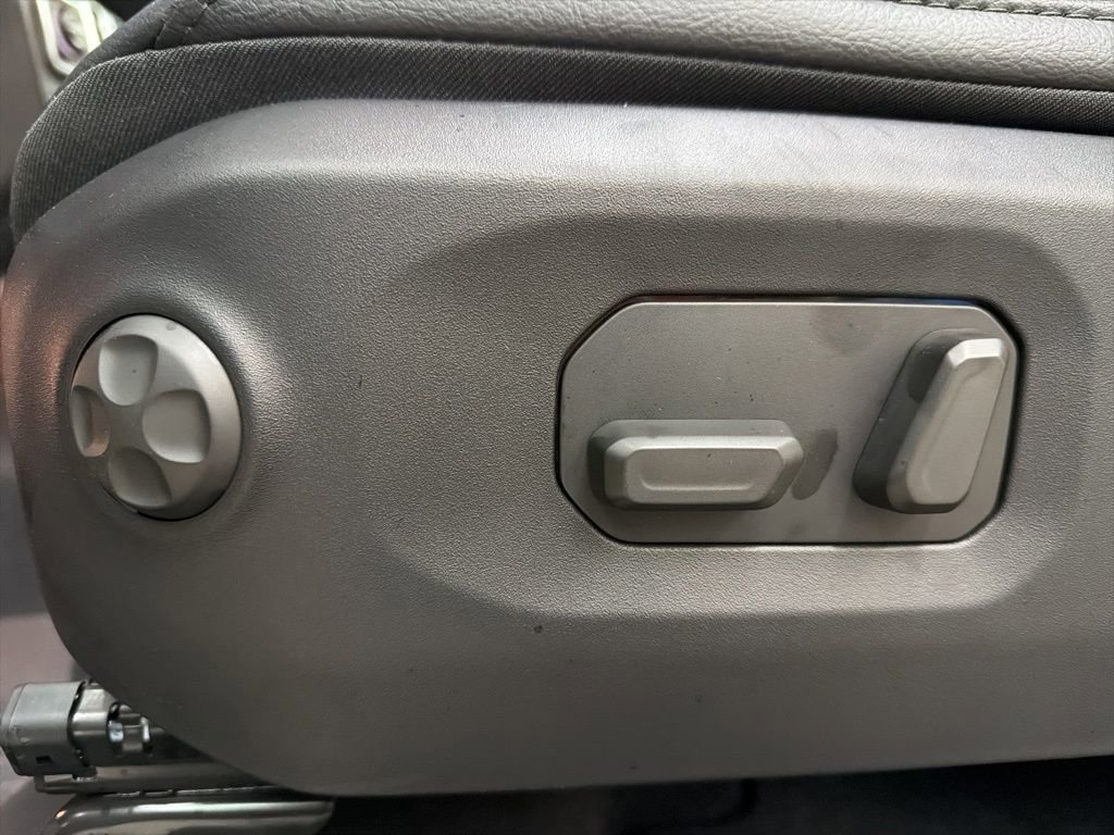 New 2026 Jeep Wrangler Sahara image 32