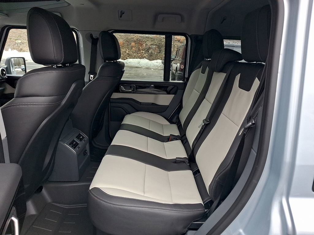 New 2025 INEOS Grenadier Fieldmaster Edition image 7