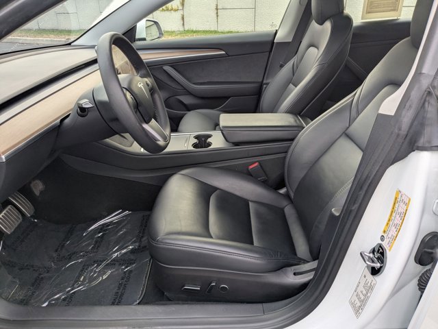 Used 2023 Tesla Model 3 Standard Range image 16