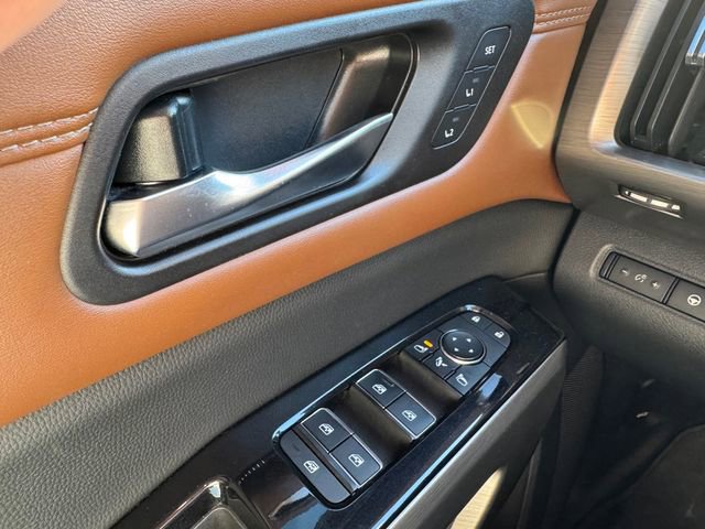 Used 2022 Nissan Pathfinder Platinum w/ Cargo Package image 29