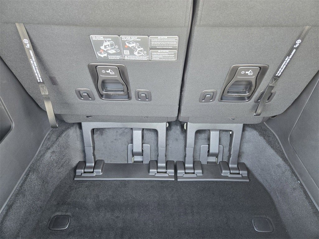 New 2026 Kia Carnival EX image 24