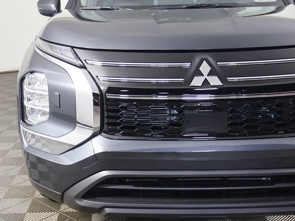New 2026 Mitsubishi Outlander ES AWD/4WD image 13
