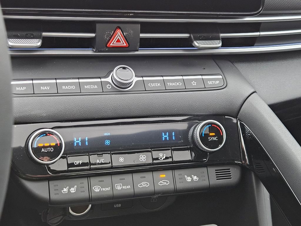 New 2026 Hyundai Elantra Limited FWD image 24